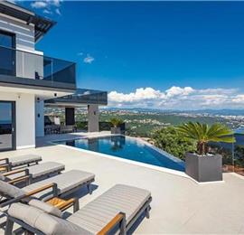 3 bedroom villa with infinity pool in Opatija, sleeps 6